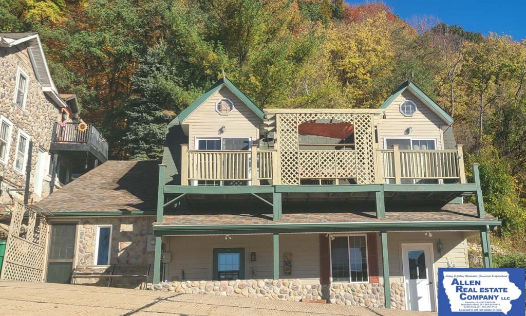 208 North St-Szablewski with logo